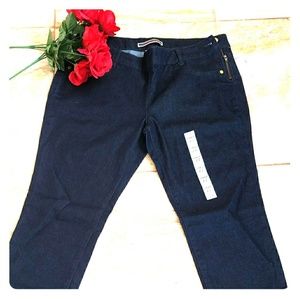 NWT Skinny Jeans with foot straps